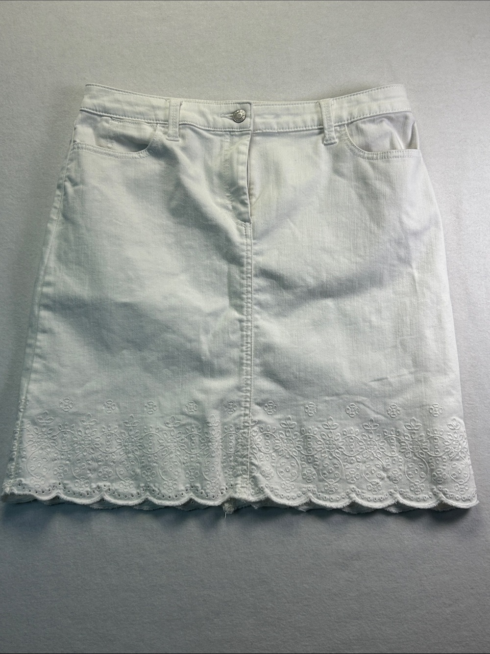 Talbots White Eyelet Scallop Hem Mini Skirt